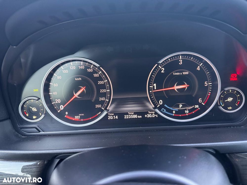 BMW Seria 5 520d xDrive AT - 14