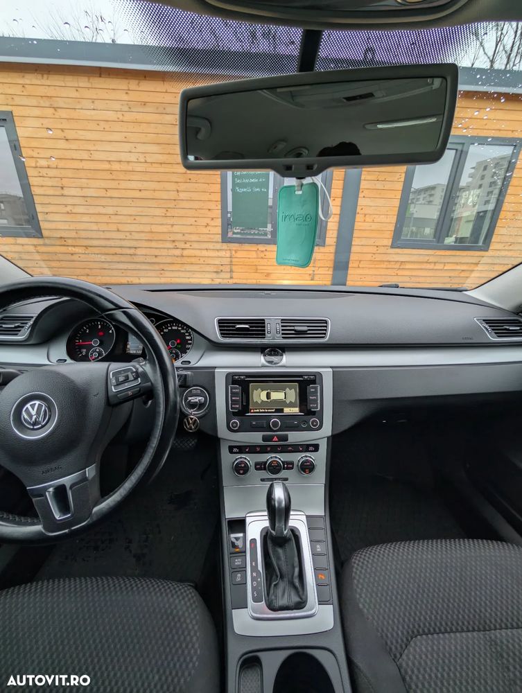 Volkswagen Passat Variant 2.0 TDI DSG Individual Chrom - 10