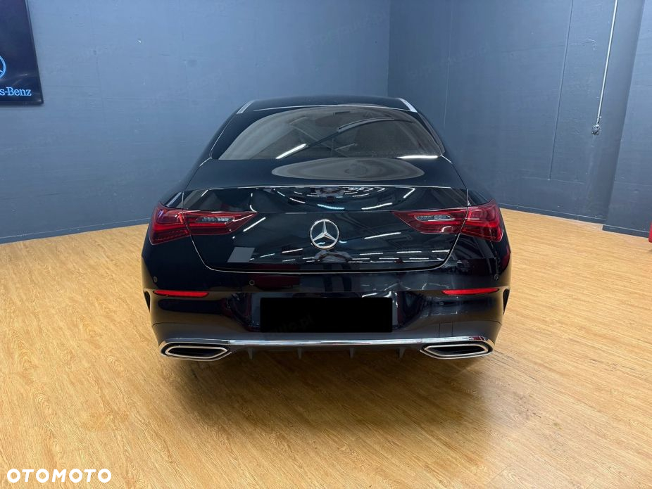 Mercedes-Benz CLA - 4