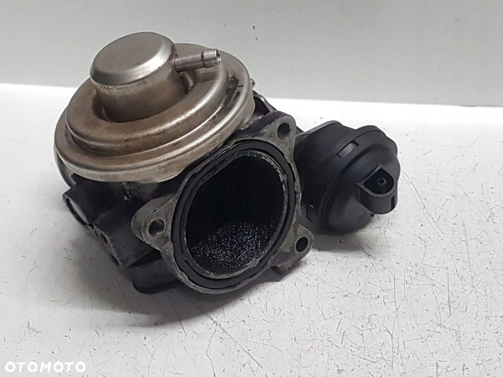 FABIA POLO 1.9 TDI 101KM ZAWÓR EGR 038131501M - 7