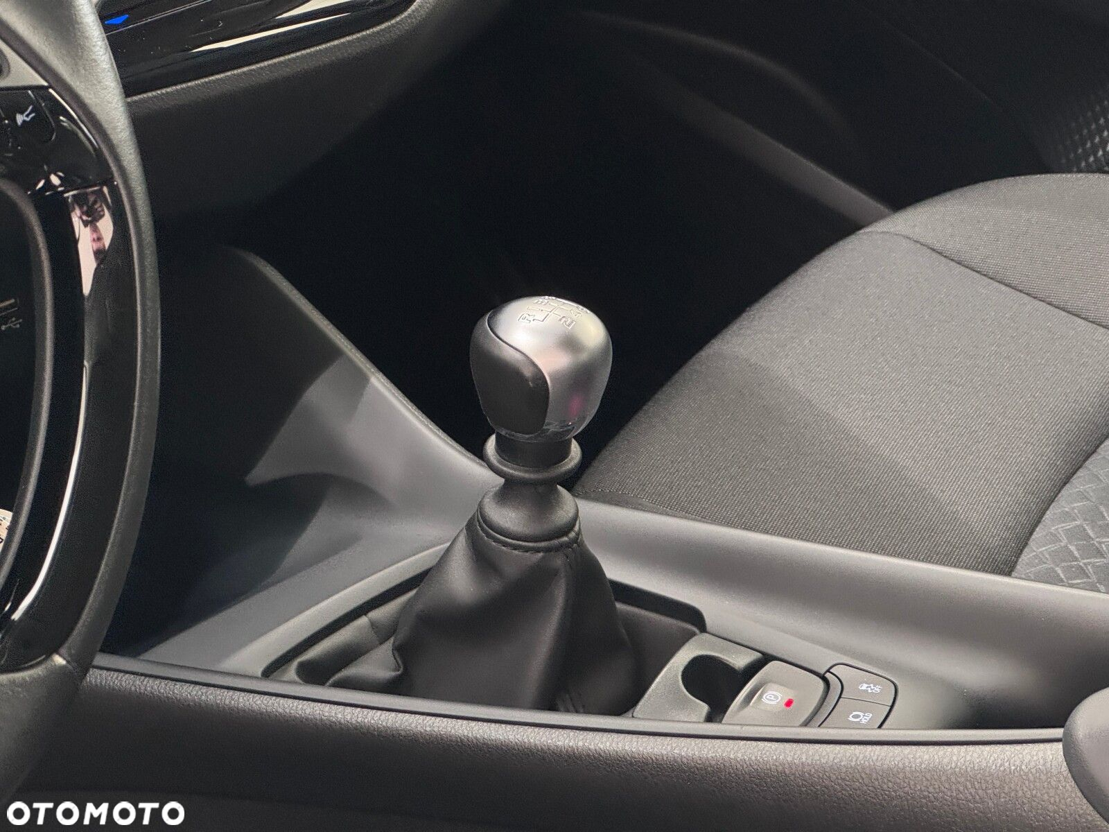 Toyota C-HR 1.2 T Comfort - 9