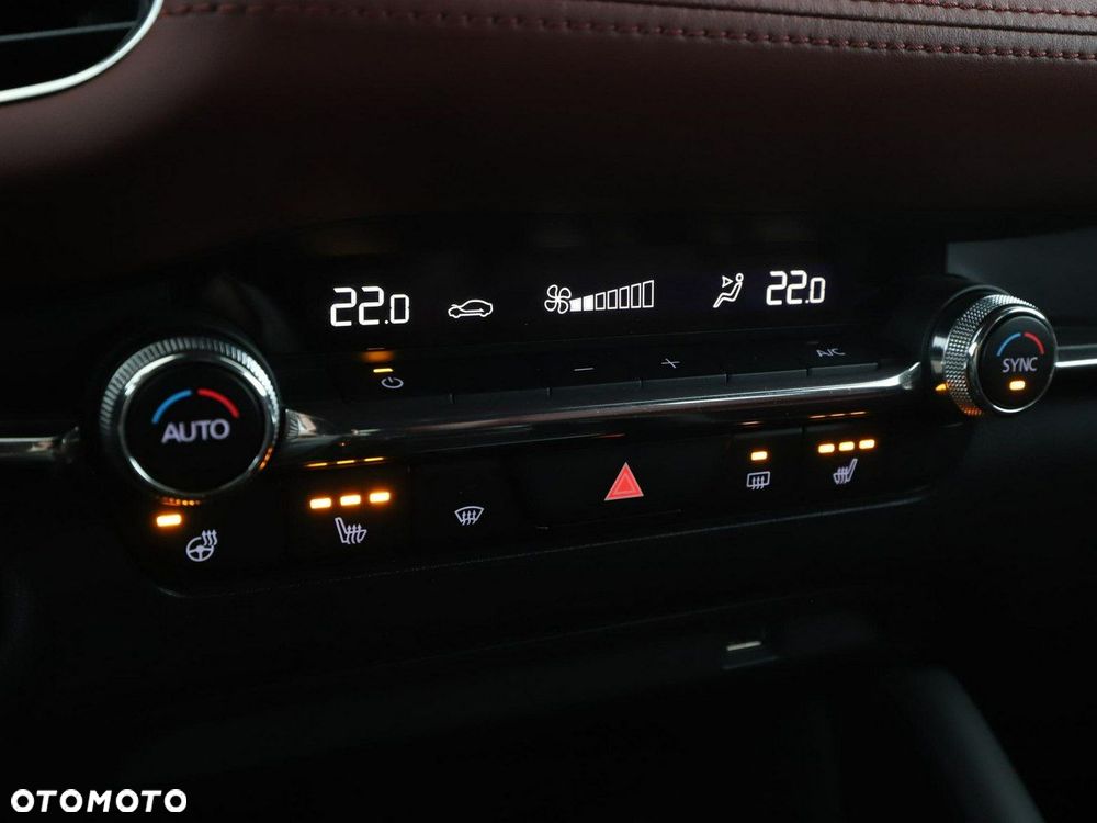 Mazda 3 SKYACTIV-X 2.0 M-Hybrid DRIVE SELECTION - 31