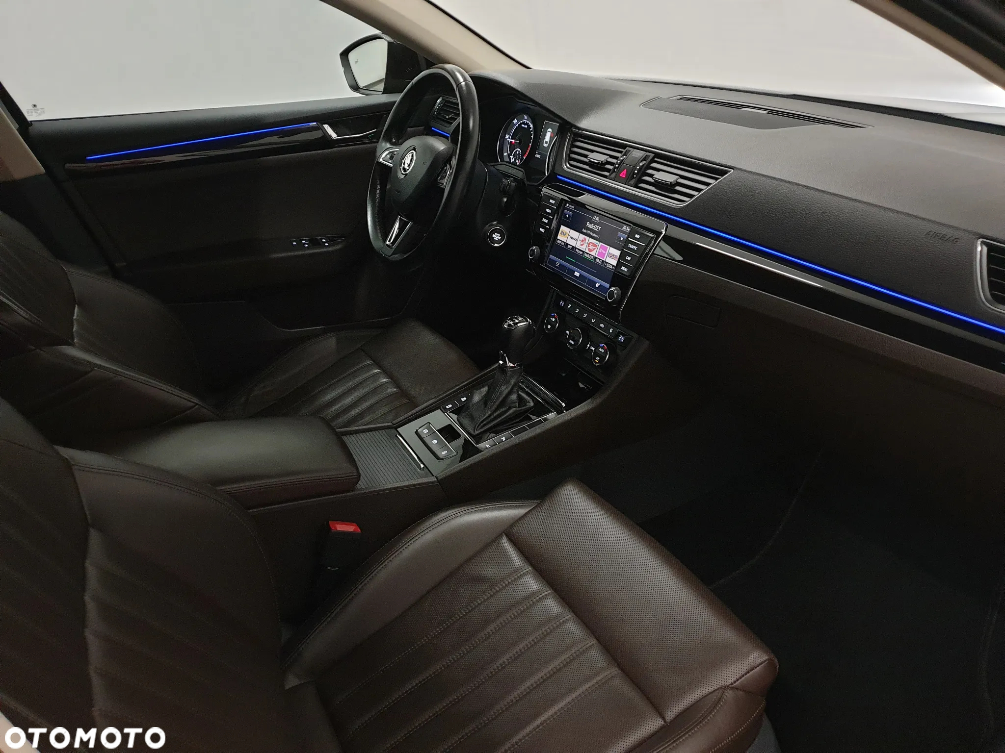 Skoda Superb 2.0 TDI 4x4 L&K DSG - 40