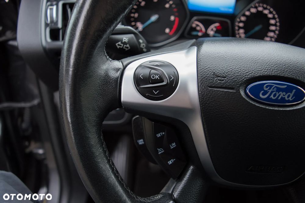 Ford Kuga 2.0 TDCi 4x2 Titanium - 18