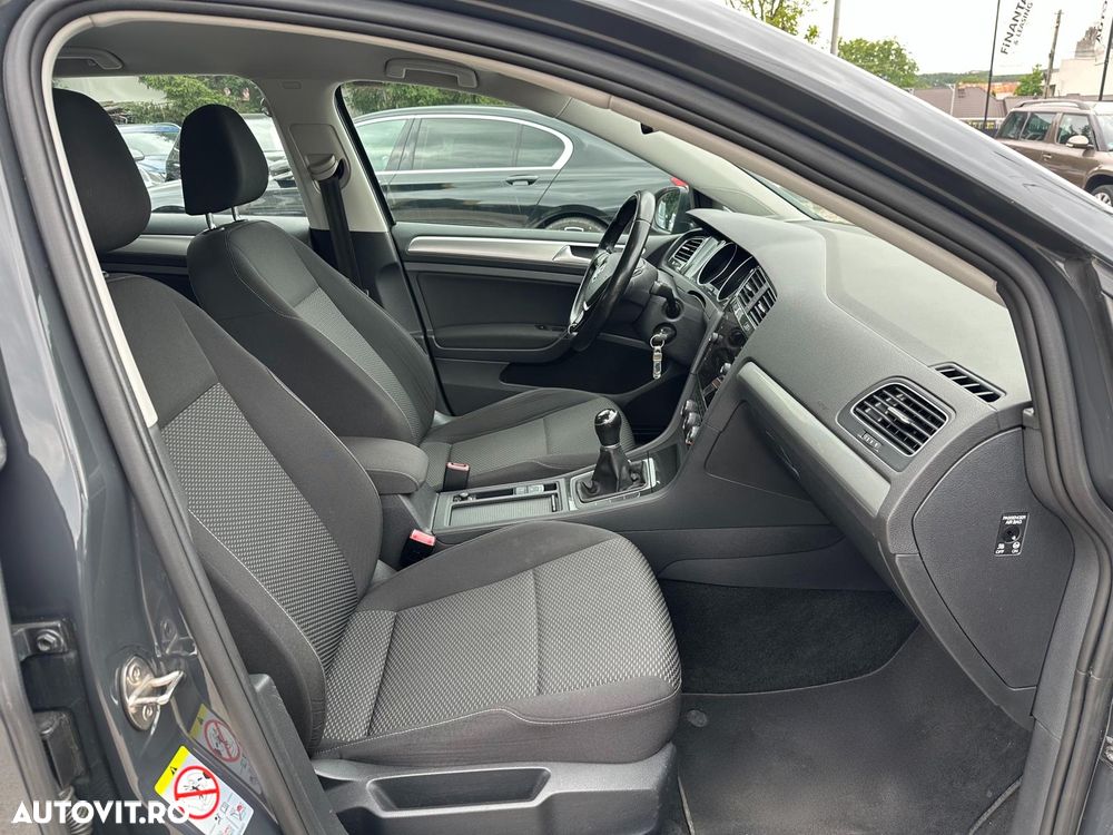 Volkswagen Golf 1.6 TDI SCR Comfortline - 15
