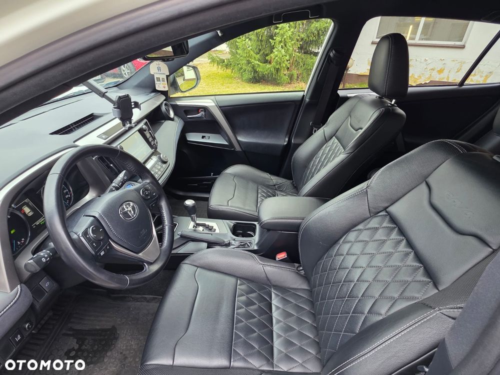 Toyota RAV4 Hybrid Premium 4x4 - 11