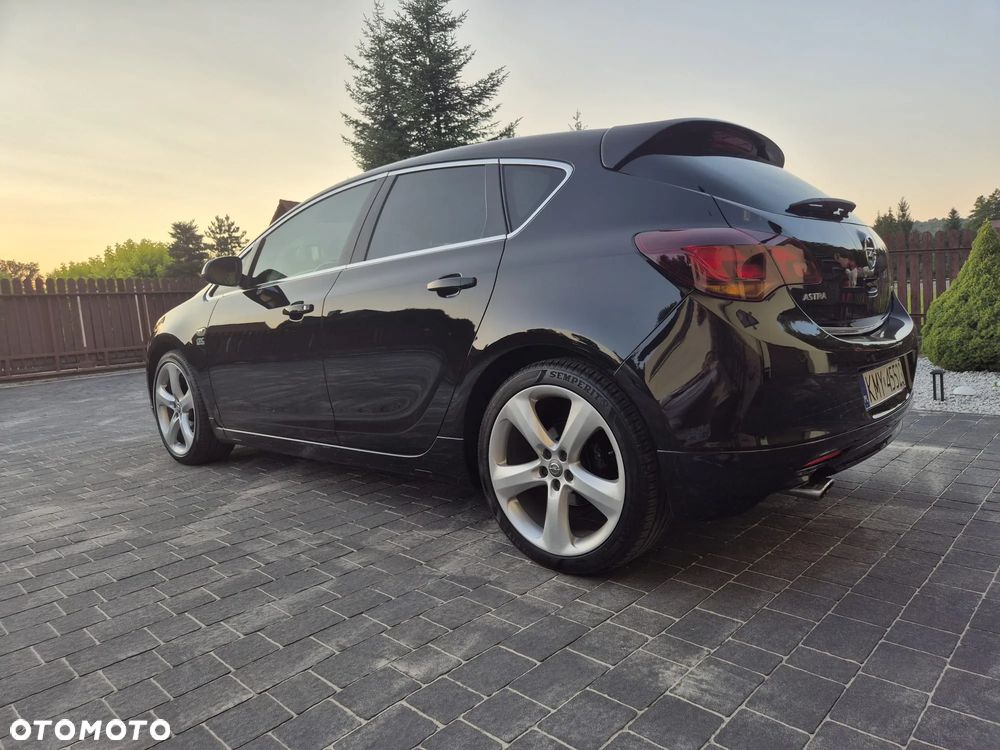 Opel Astra 1.4 T Sport - 1