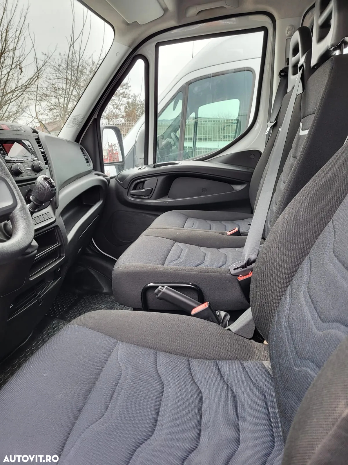 Iveco AUTOUTILITARA-BASCULANTA - 7
