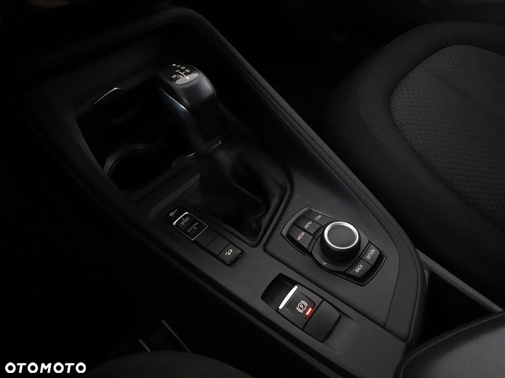 BMW X1 xDrive18d Advantage - 29