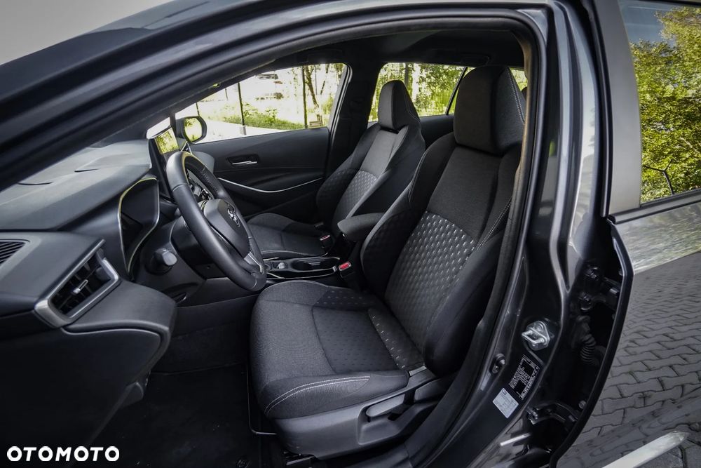 Toyota Corolla 1.8 Hybrid Comfort - 9