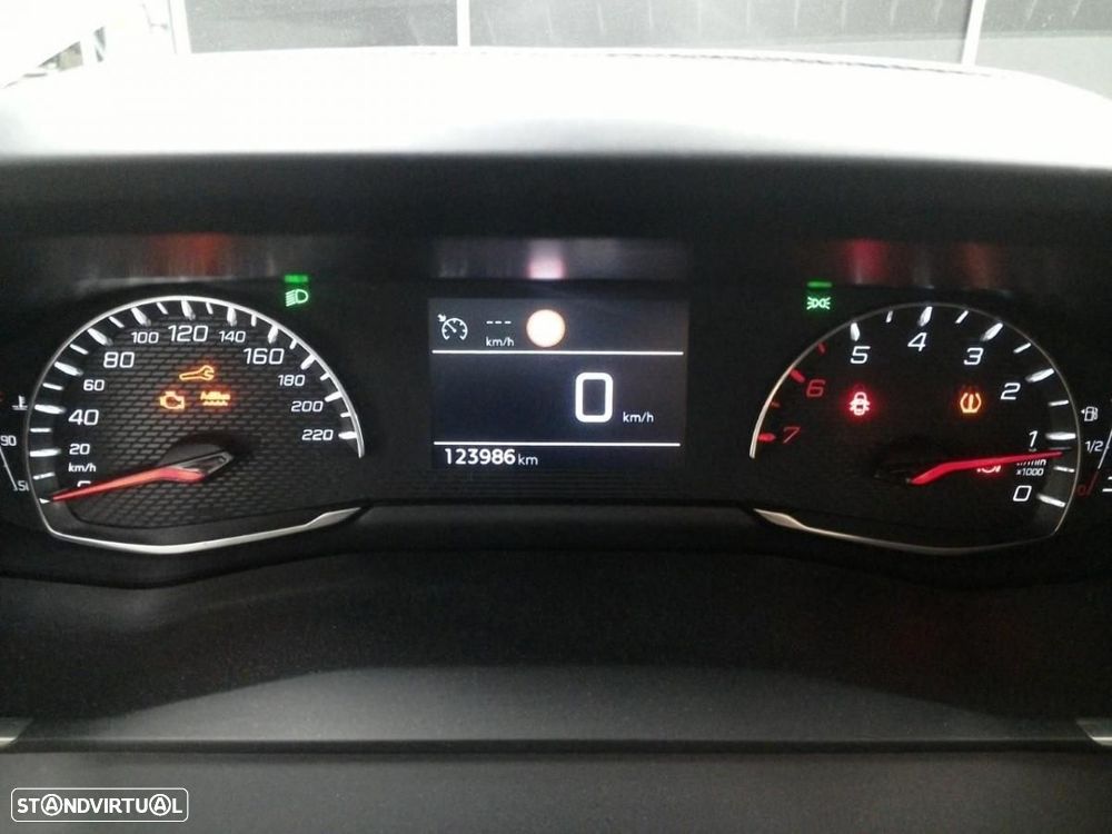 Peugeot 2008 1.5 BlueHDi Active Pack - 5