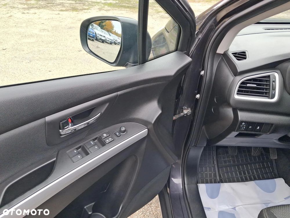 Suzuki SX4 S-Cross 1.6 Comfort - 11