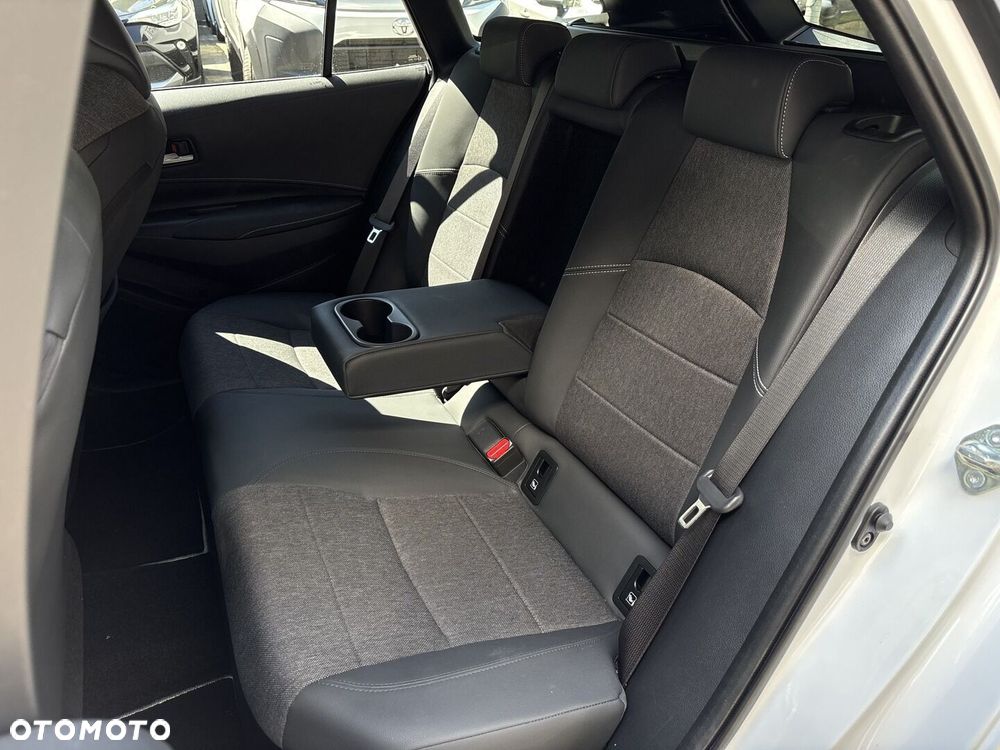 Toyota Corolla 1.8 Hybrid Style - 36