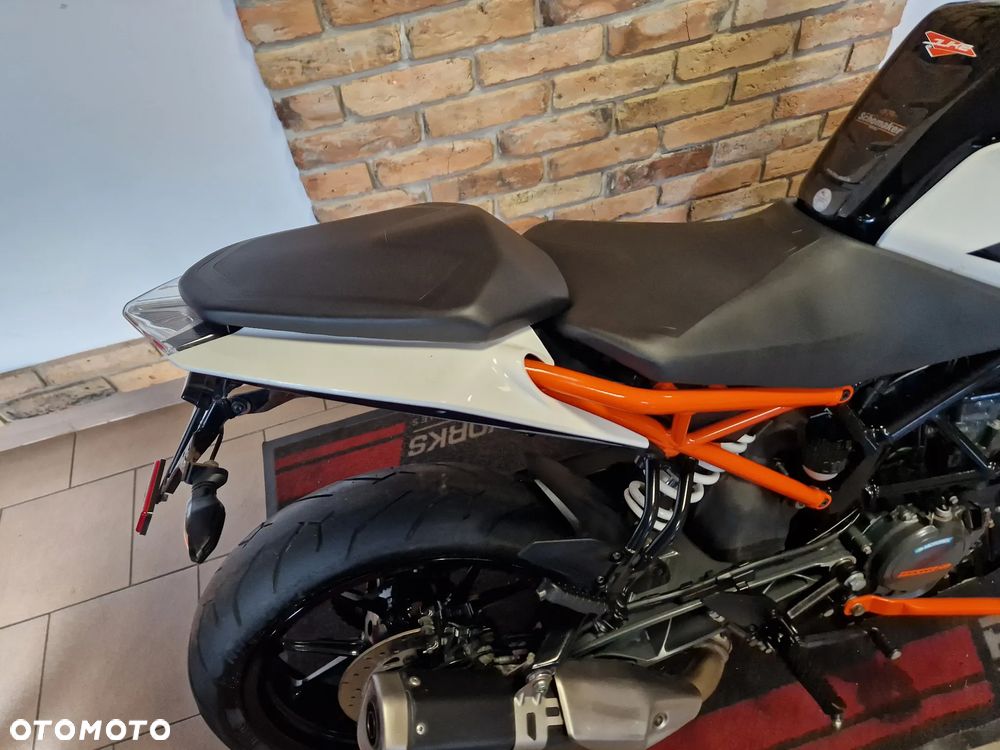 KTM Duke 125 - 33