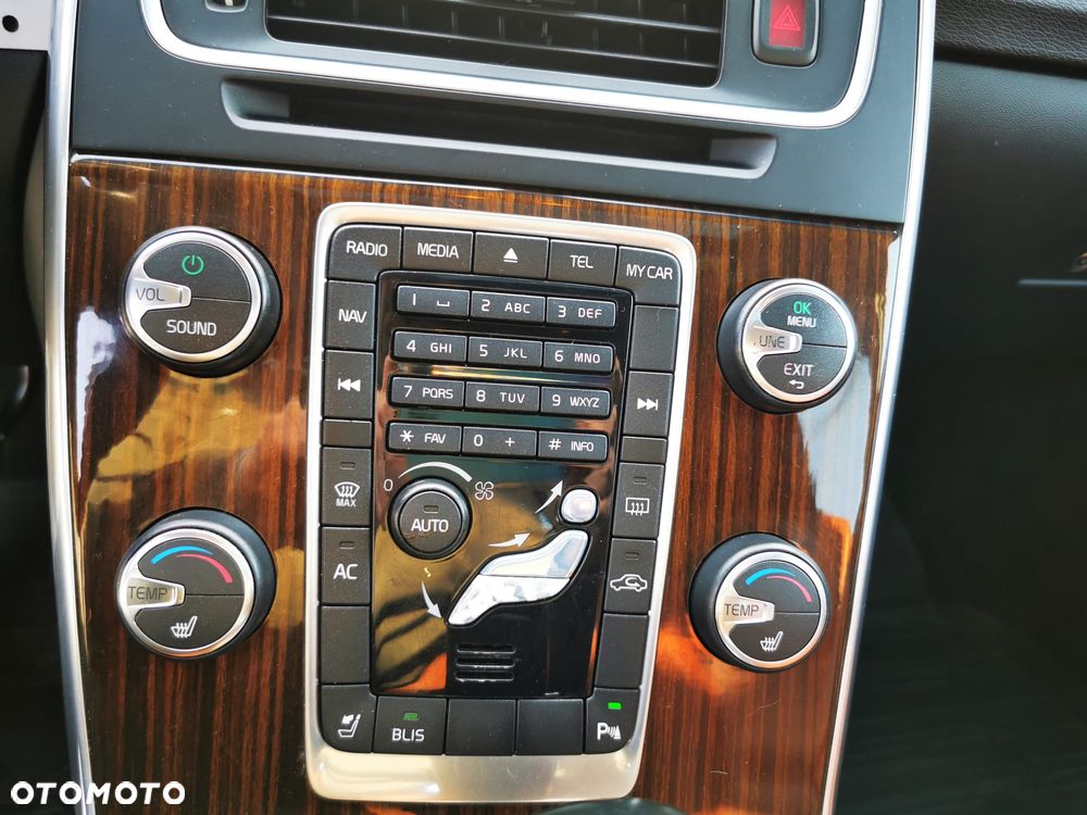 Volvo S60 T6 AWD Geartronic Summum - 25