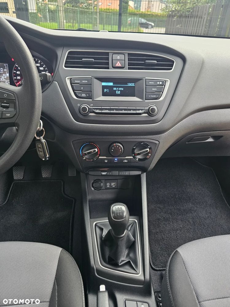 Hyundai i20 1.2 Fresh - 15