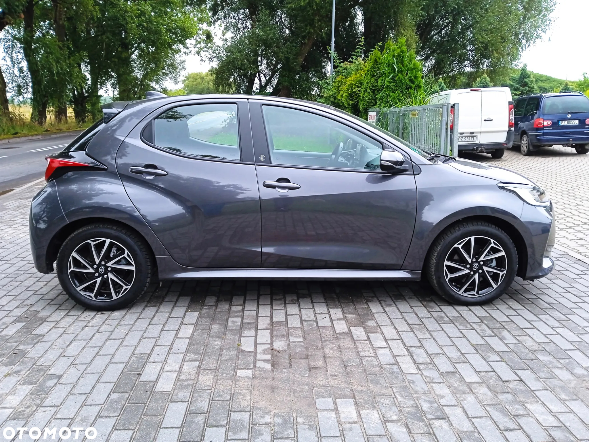 Toyota Yaris 1.5 Comfort CVT - 35