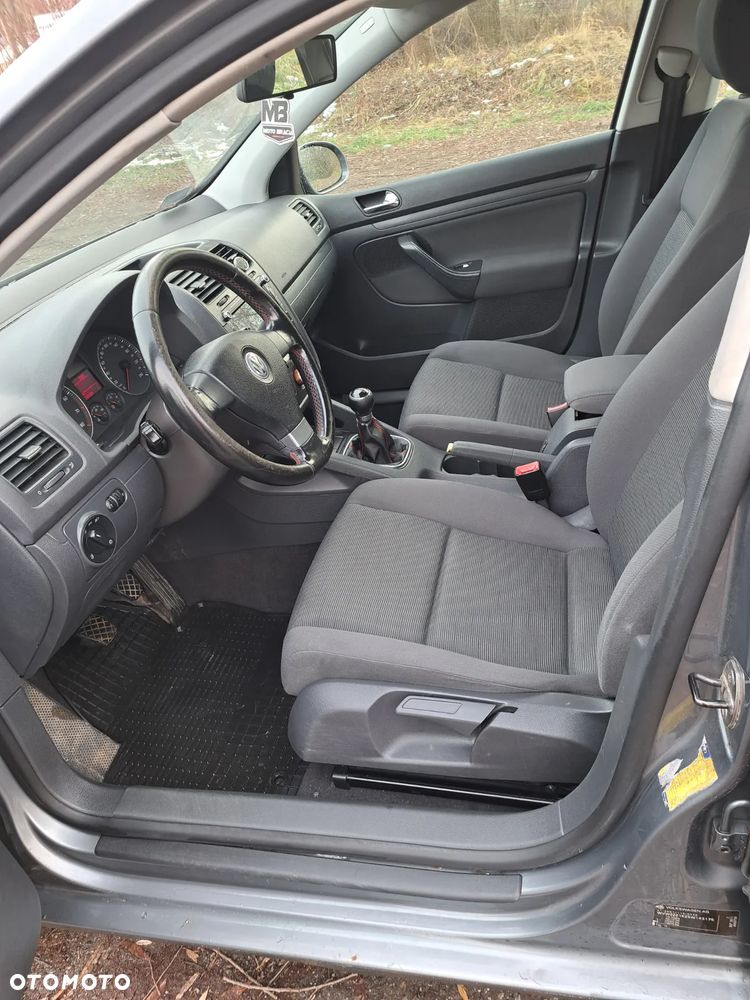 Volkswagen Golf 1.6 FSI Comfortline - 10