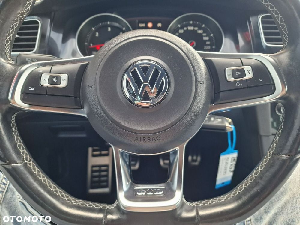 Volkswagen Golf GTD (BlueMotion Technology) - 35