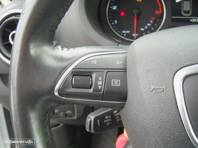 Audi A3 Limousine 1.6 TDI Business Line Attraction Ultra - 20