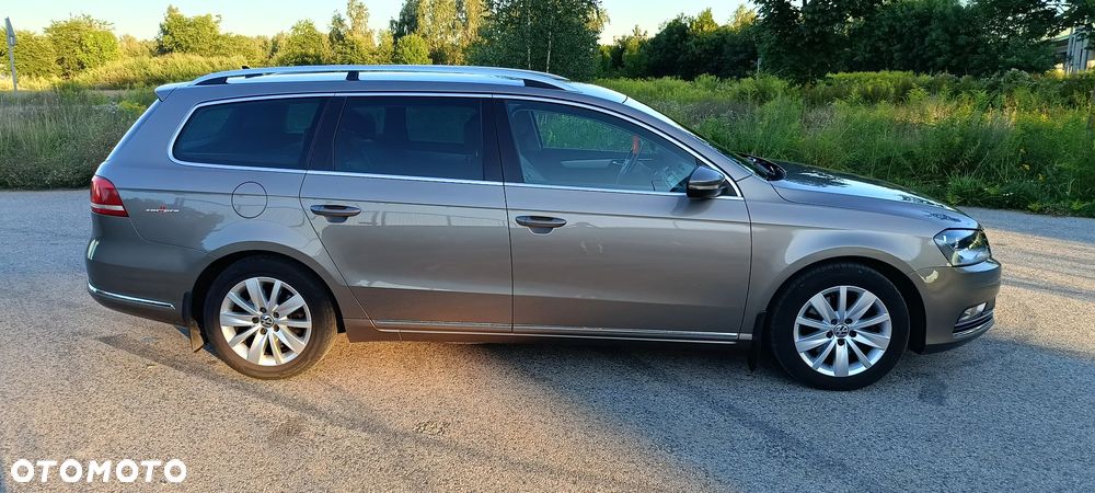 Volkswagen Passat 2.0 TDI Comfortline DSG - 8