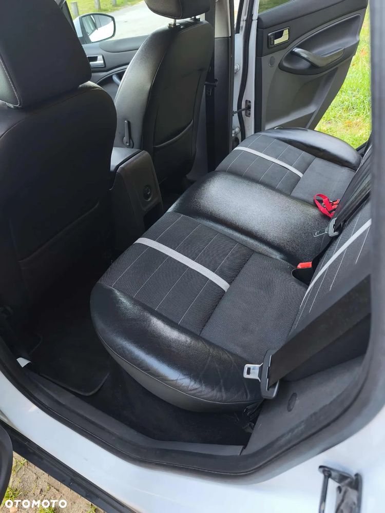 Ford Kuga 2.0 TDCi 4x4 Titanium - 7