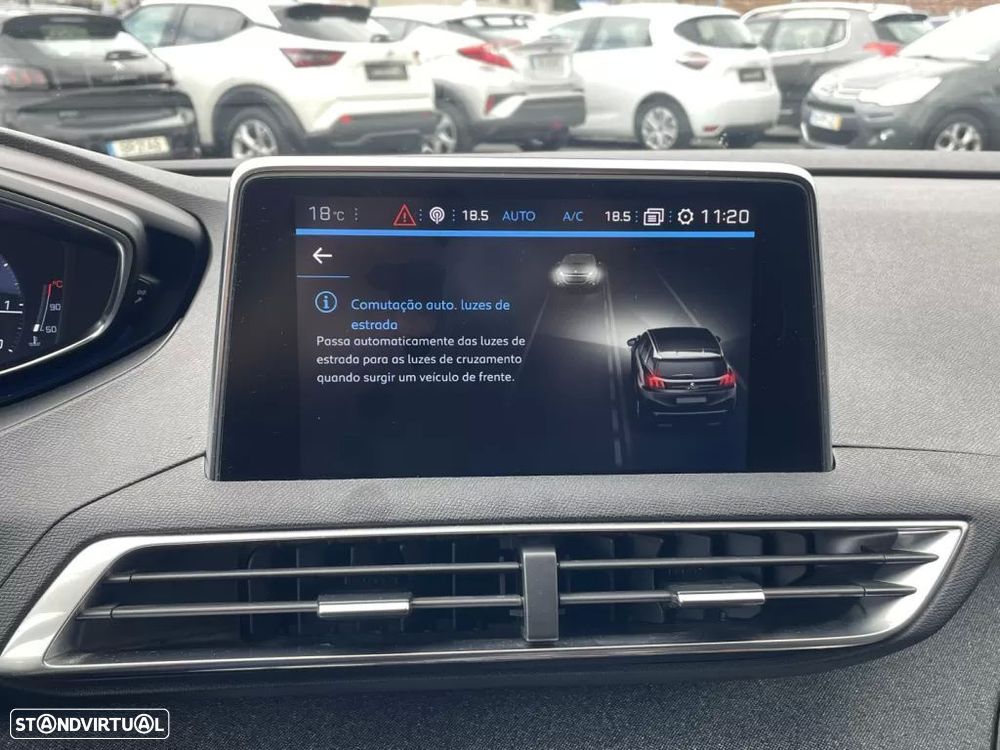 Peugeot 3008 1.2 PureTech Allure Pack EAT8 - 33