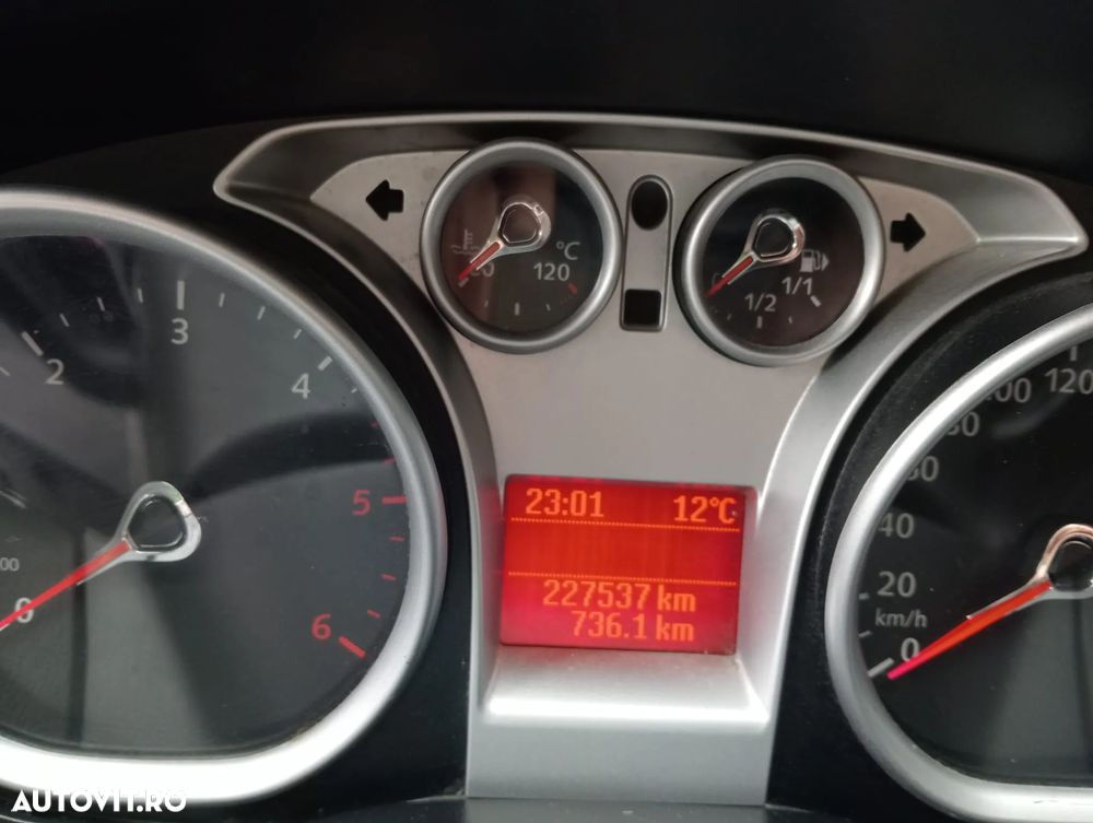 Ford Focus - 6