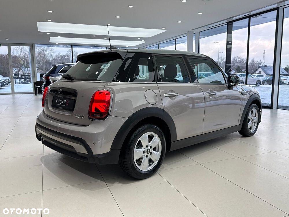 MINI Cooper Standard - 4