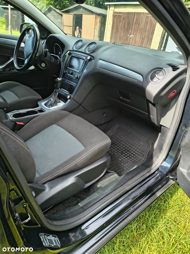 Ford Mondeo 2.0 TDCi Ambiente - 12