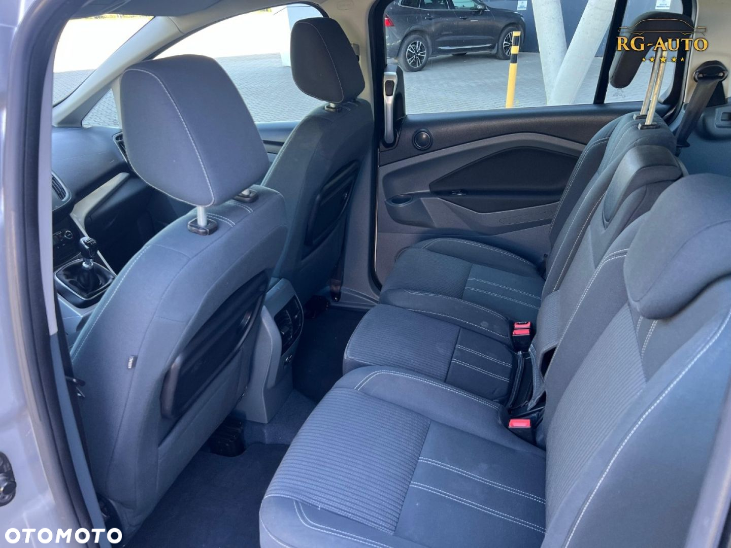 Ford Grand C-MAX - 30