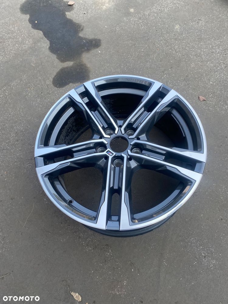 BMW 1 F40 2 II F44 F45 F46 X1 X2 M pakiet M-pakiet ORYGINALNA ! felga aluminiowa 18 cali.   8 J x 18  8Jx18  5x112 5 x 112  ET57 is 57  8092352  032625 alufelga STYLING 819M M819 - 5