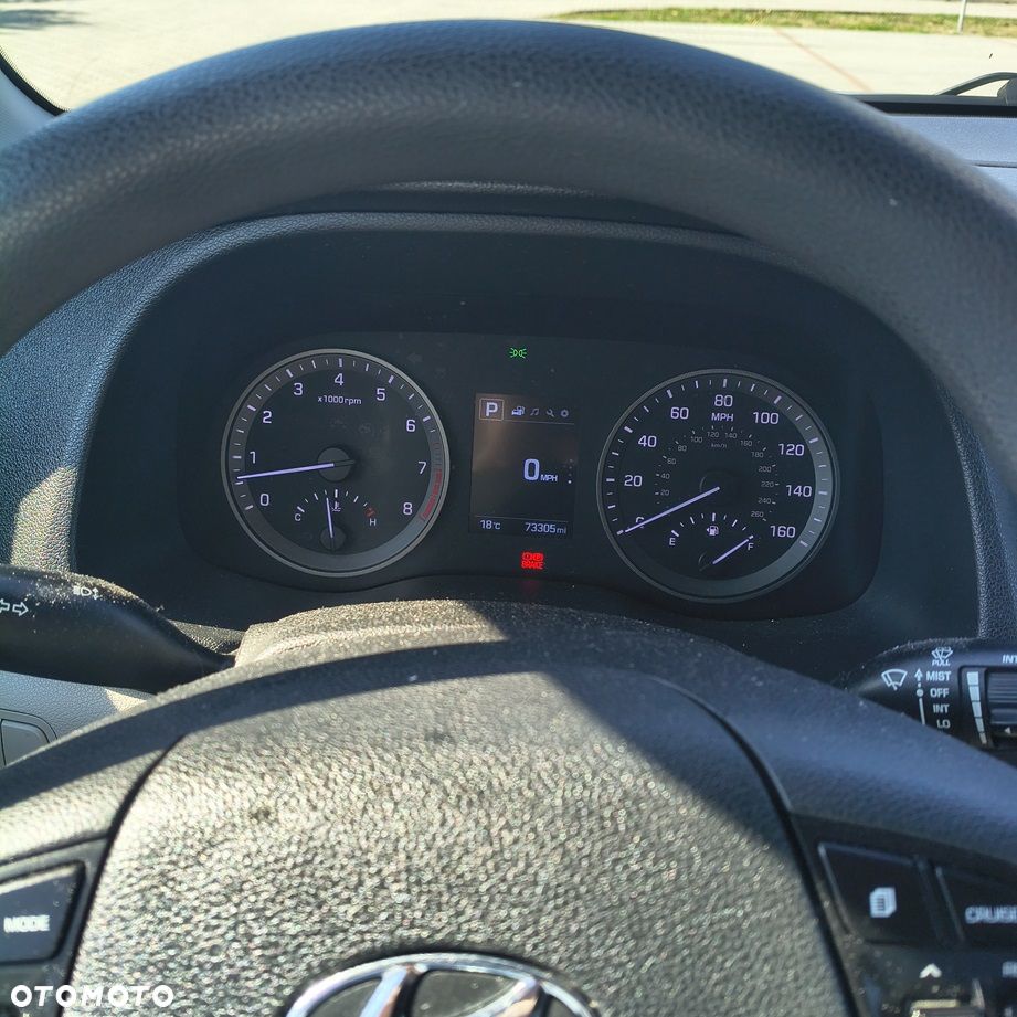 Hyundai Tucson - 8