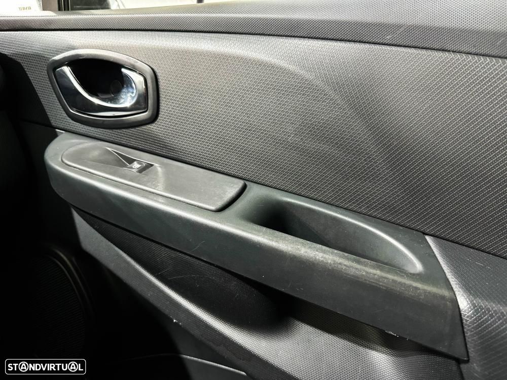 Renault Clio (Energy) dCi 90 Bose Edition - 31