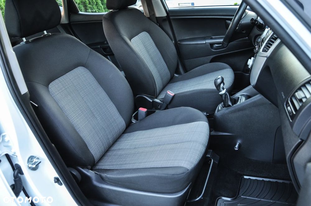 Kia Venga 1.4 S - 17