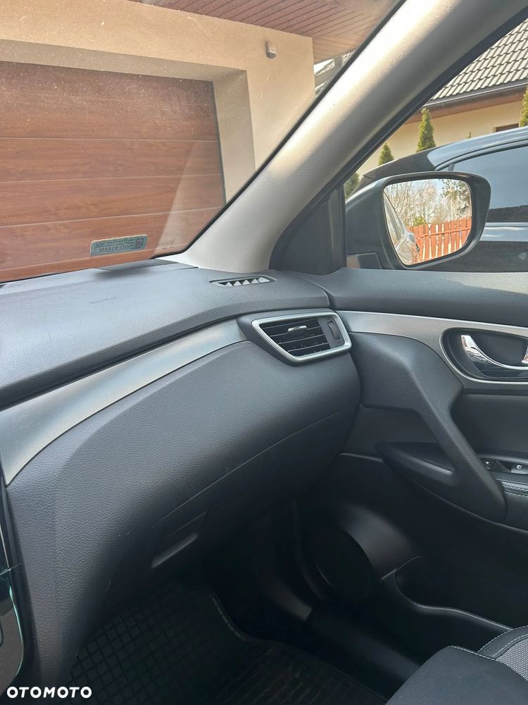 Nissan Qashqai 1.3 DIG-T N-Connecta - 13