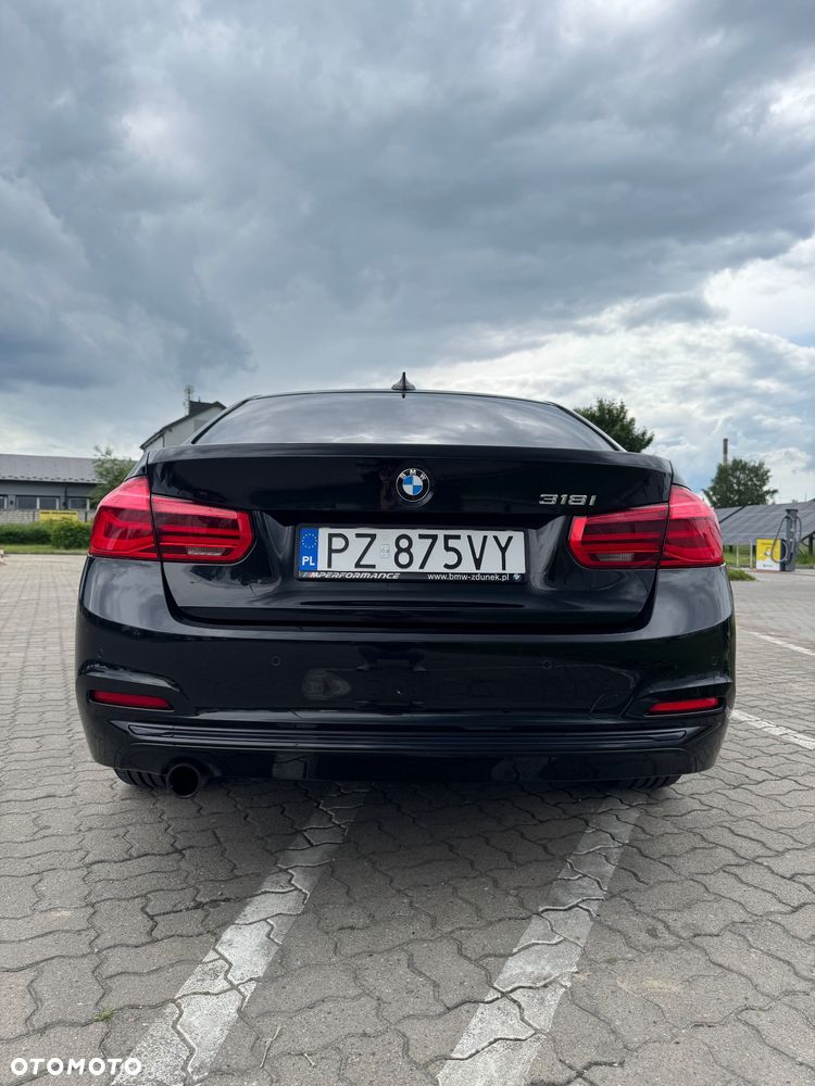 BMW Seria 3 318i Sport Line - 4