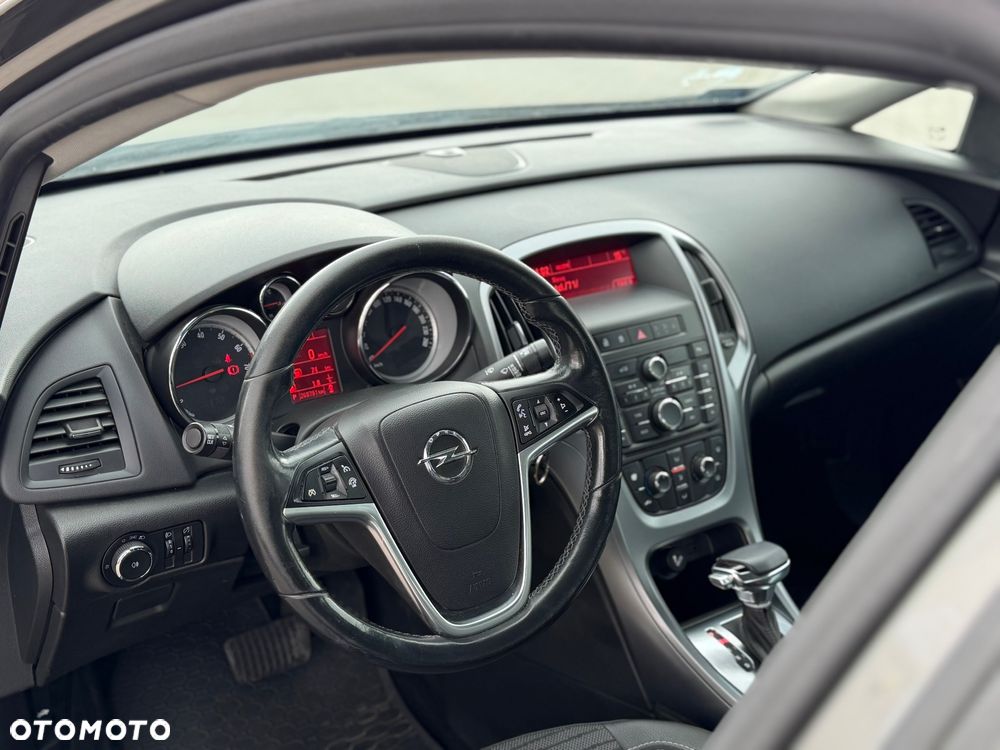 Opel Astra 1.6 Cosmo EU6 - 13