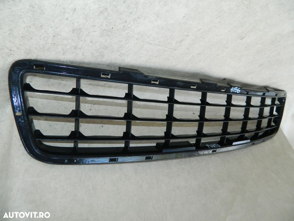 Grila intre proiectoare, Fiat Punto facelift, 2003, 2004, 2005, 2006,, 735320216 - 7