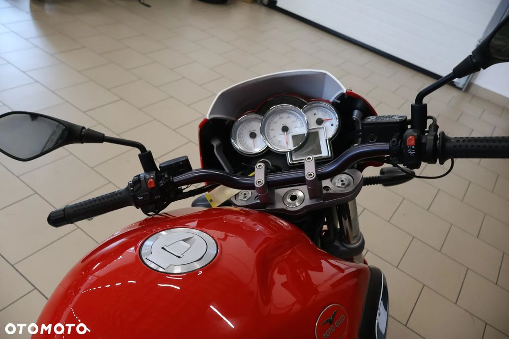 Moto Guzzi 1200 - 12