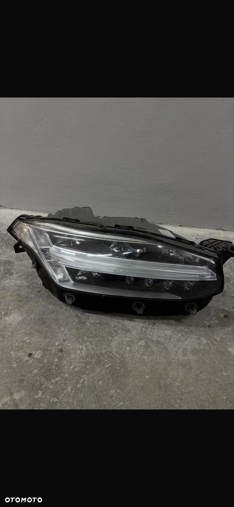 Reflektor lampa przednia Volvo XC90 - 1