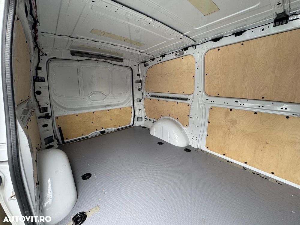 Mercedes-Benz Vito - 17
