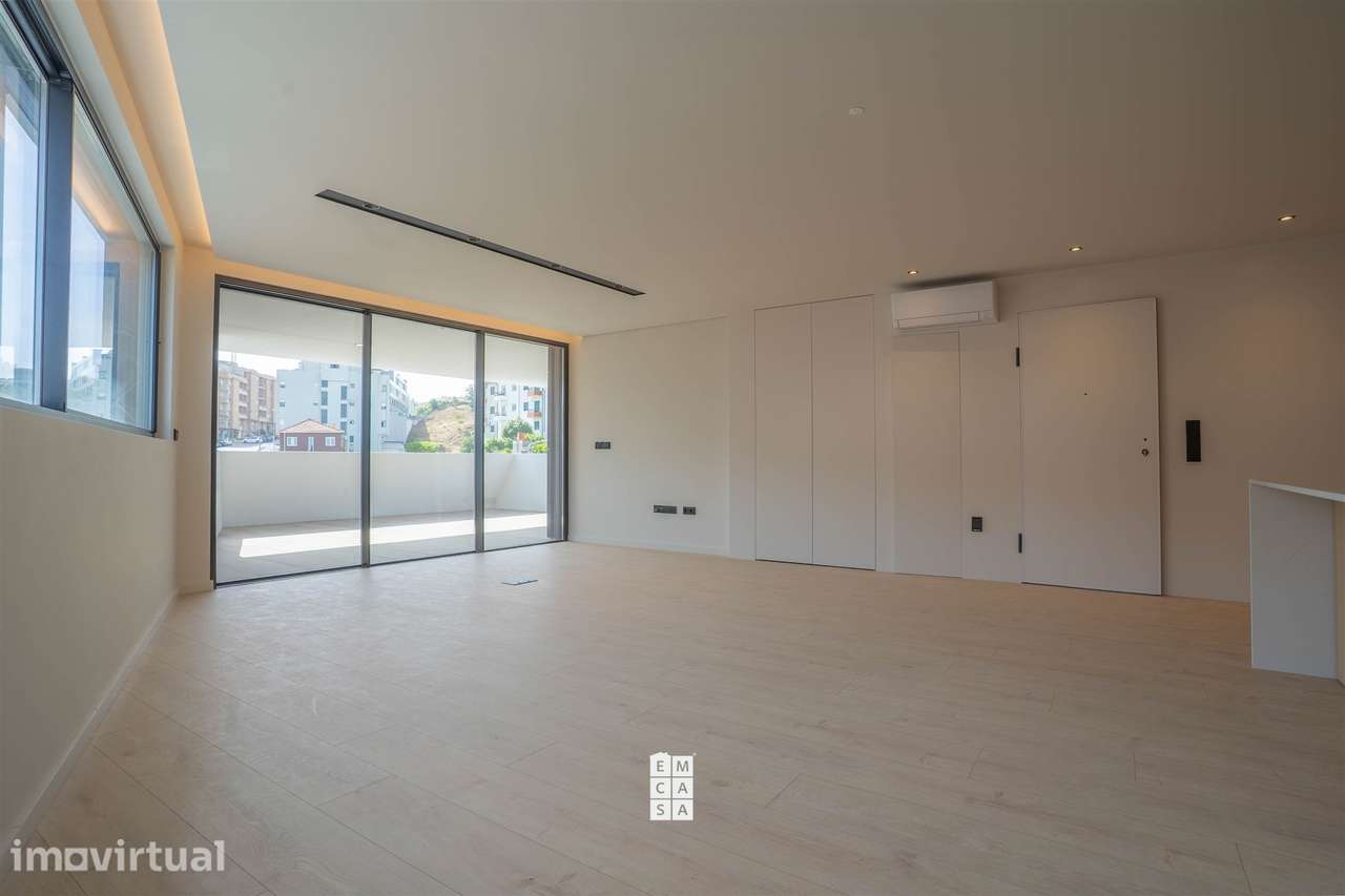 Apartamento T4 Venda em Gondomar (São Cosme), Valbom e Jovim,Gondomar - Grande imagem: 4/39