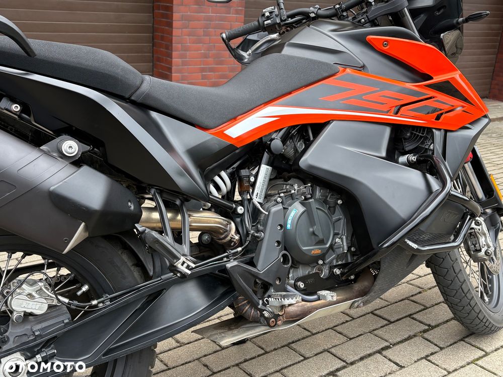 KTM Adventure 790 - 18