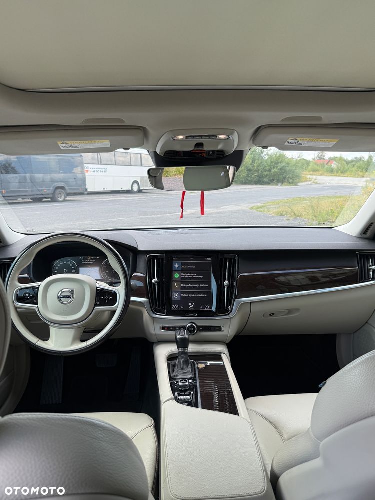 Volvo S90 T6 AWD Momentum - 11