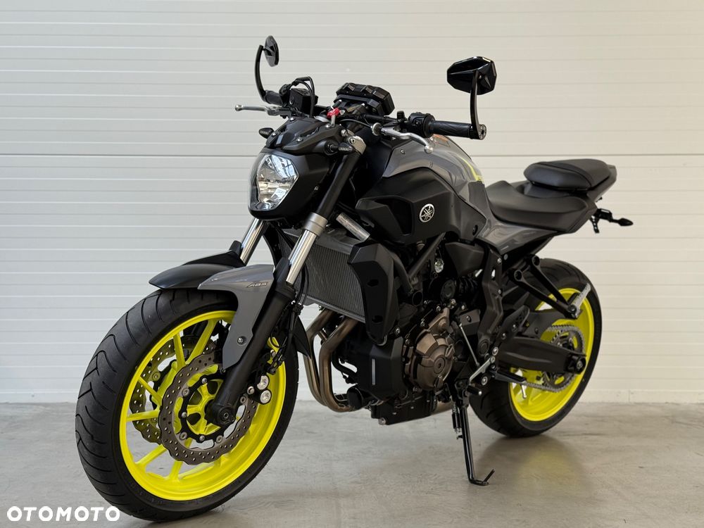 Yamaha MT - 7