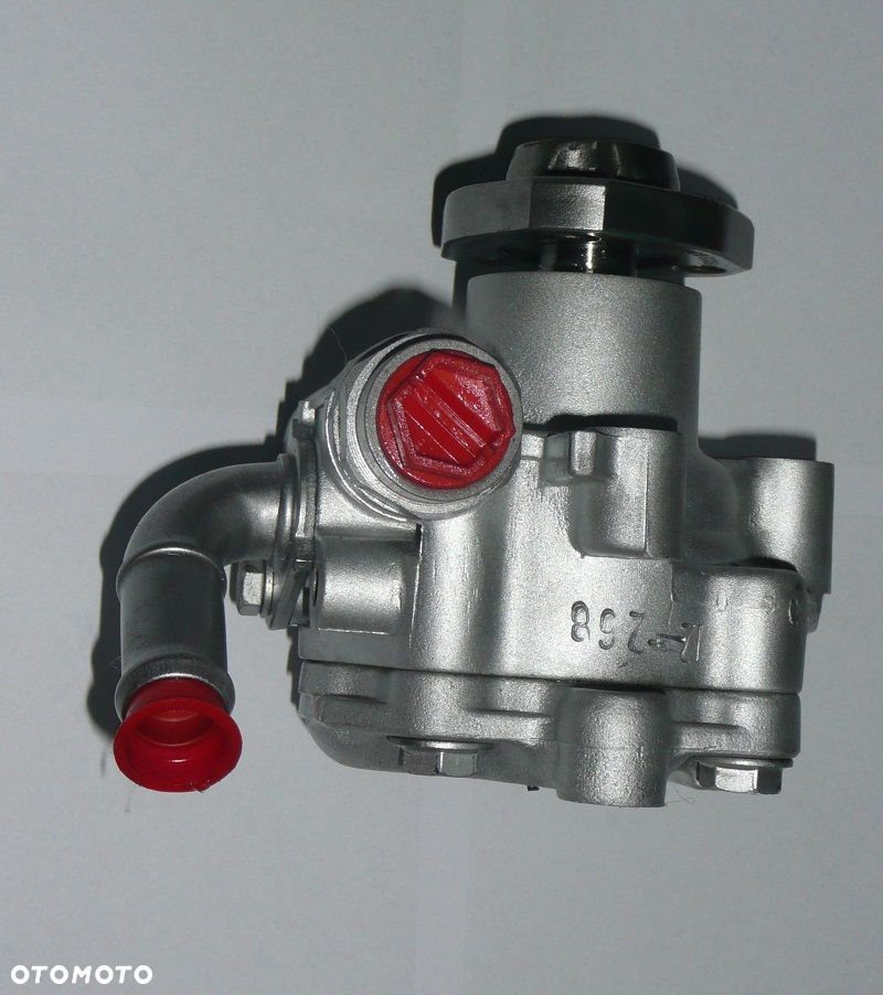 POMPA WSPOMAGANIA VW TRANSPORTER MULTIVAN CARAVELLE T4 2.5 TDI KYB - 1