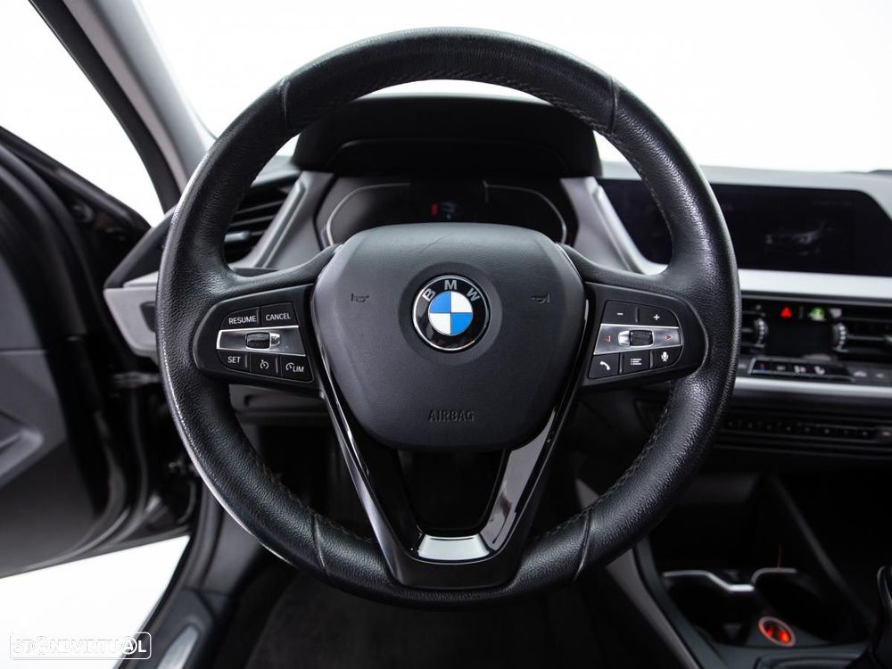 BMW 116 d Corporate Edition — fotografia 14