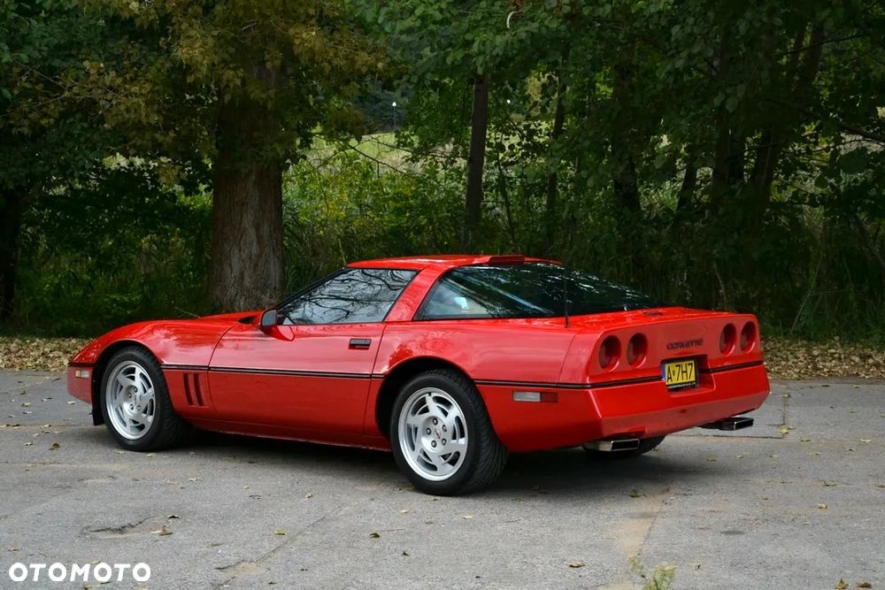 Chevrolet Corvette - 5