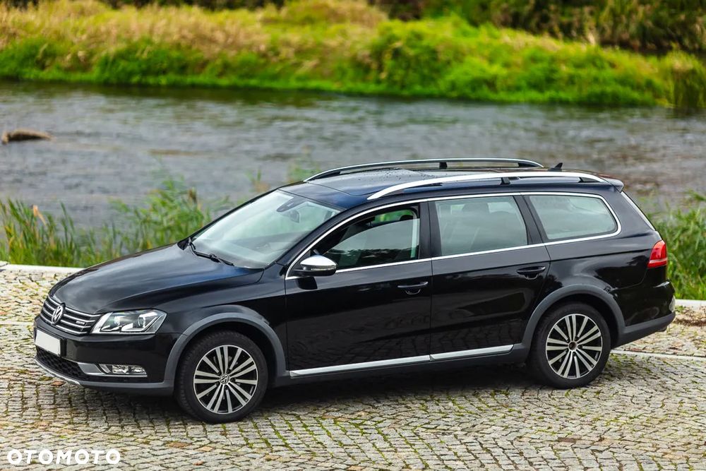 Volkswagen Passat Variant 2.0 TDI 4Motion DSG BlueMotion Tech Comfortline - 11